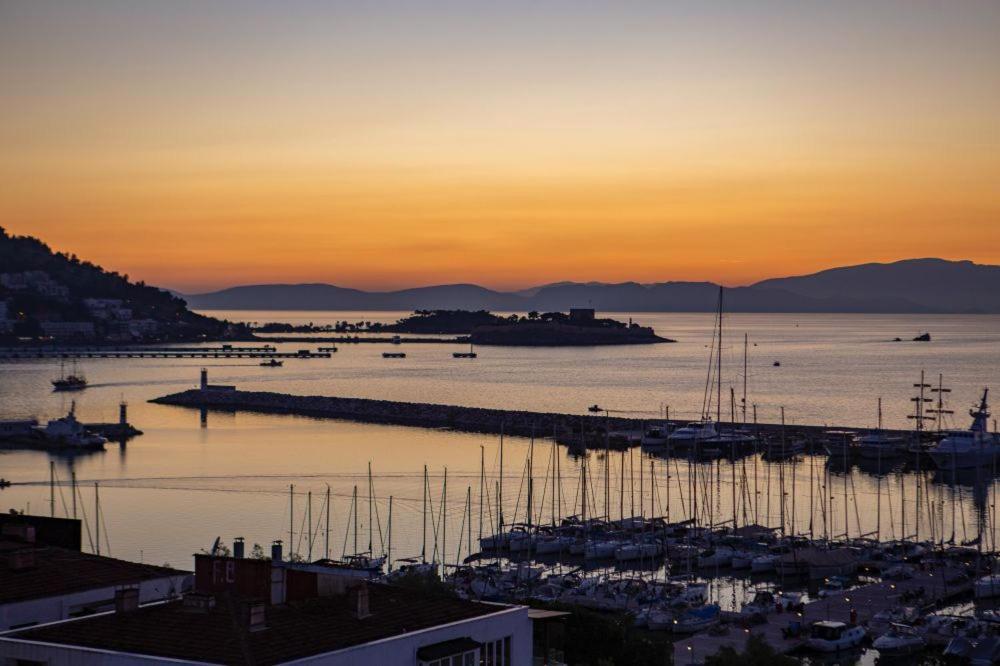 The View City Hotel 쿠사다시 외부 사진