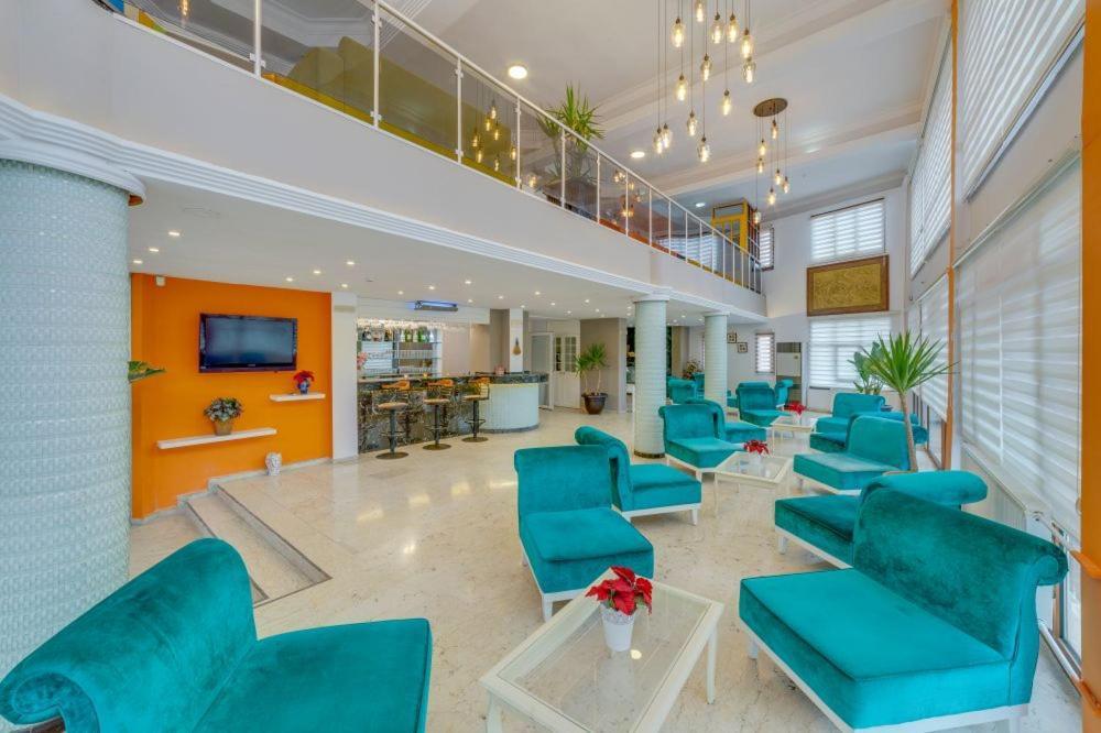 The View City Hotel 쿠사다시 외부 사진