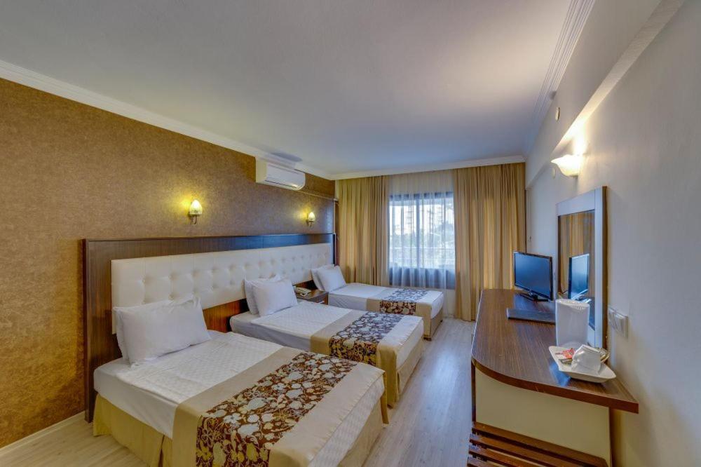 The View City Hotel 쿠사다시 외부 사진